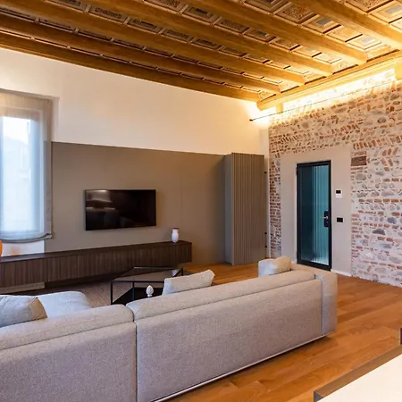 Dimore - Palazzo San Giorgio Apartmán *