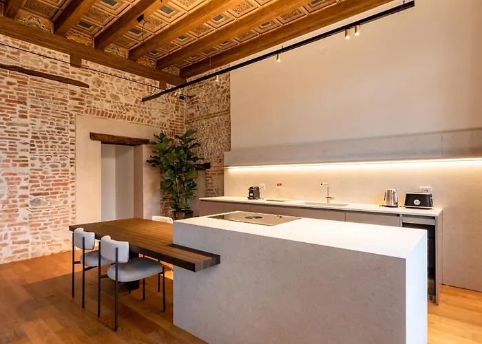 アパート Dimore - Palazzo San Giorgio ヴェローナ